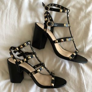 Wild Diva | studded strappy low heels | size 6 1/2